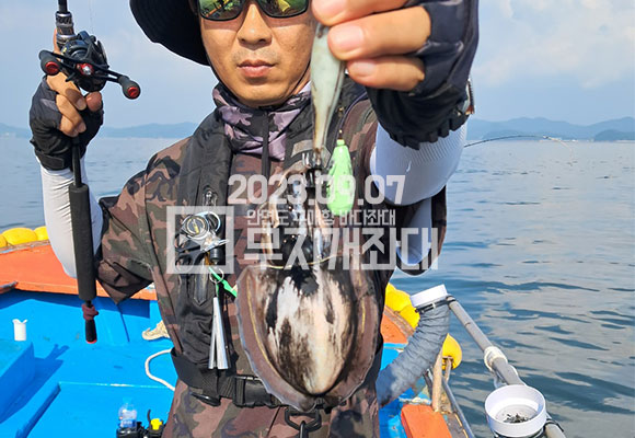 369cc639d4c5625c989bb6d14d89c052_1694143307_841.jpg 9월7일 안면도좌대 갑오징어 주꾸미 조황